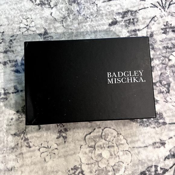 Badgley Mischka Remi Statement Kitten Heel Sz 7.5 - Picture 6 of 9